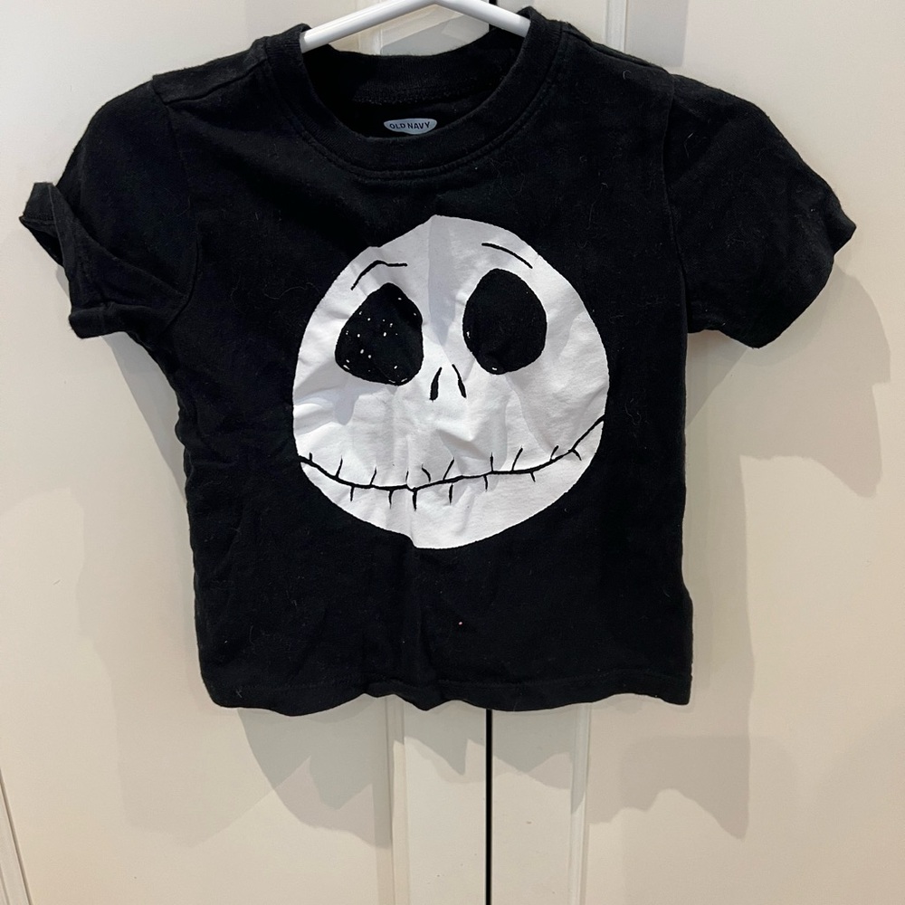 Old Navy Black nightmare before Christmas Disney T-Shirt 18-24m